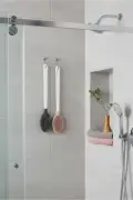 برس دو طرفه دوش و ماساژ سیلیکونی - برس تمیزکننده بدن با دسته