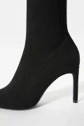 بوت چکمه‌ای پاشنه‌دار با ساق استرچ