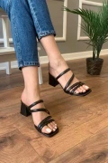صندل پاشنه‌دار باریک مشکی رنا