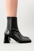 بوت زنانه مشکی با پاشنه ضخیم و استرچ