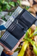 کیف پول مردانه چرم طبیعی سیاه با محفظه سکه Jcksn101
