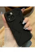 کاور مات سیاه با طرح نقشه مناسب برای آیفون 13 و 14، مقاوم در برابر ضربه و دارای محافظ دوربین نرم
