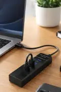 هاب USB 4 پورت چندمنظوره 3.0 مدل YD32 مشکی