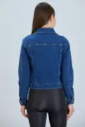 کت جین کوتاه زنانه آبی رنگ با الیاف کشی