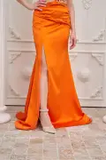 کفش پاشنه‌دار زنانه با سنگ