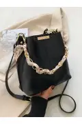 کیف دستی و دوشی زنانه با زنجیر و شال مشکی از جنس چرم نرم و سه محفظه‌ای