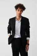 کت مردانه مشکی با جیب و آستردار با دو چاک یقه باریک A32Y4029