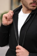سویشرت کلاهدار زیپ‌دار با پارچه سه‌نخی و داخل پشمی - مشکی