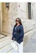کت جین زنانه آبی تیره با کمربند طراحی مدرن