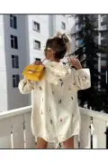 کت زنانه بژ با طرح برجسته و کلاه دار، جلو باز و پشت بلند