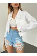 کت کلاهی زنانه با جیب سینه‌ای و زیپ دار رنگ کرم روشن