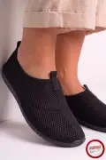 کفش شنا و تفریحات آبی با کفی نرم و ضد لغزش برای همه