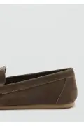 مکسن سوئدی با نوک چین‌دار و پاپیون‌دار
