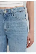 شلوار جین آبی روشن مالibu 1010152-A3038