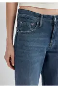 شلوار جین کلاسیک دوست‌داشتنی پُسلو کُوی 1012645-A3167