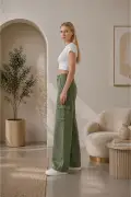 شلوار جین کمر بلند زنانه با پارچه کشی و جیب کلاهی