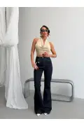 شلوار جین زنانه با کمر بلند و جزئیات کمربند کراس