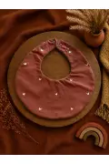 پیشبند گرد نوزاد با طرح قلب کوچک و ضد آب