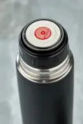 ترموس دو جداره استیل ضد زنگ 750 میلی لیتر سیاه (چای قهوه پیک نیک کمپینگ فضای باز دفتر هتل کافه مدرسه)