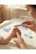 ست مراقبت از ناخن نوزاد 4 تکه - همراه با کیسه مخملی هدیه - آبی