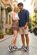 کفش ورزشی یونیسکس سفید و آبی