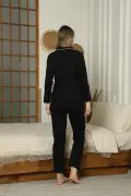 ست پیژامه بلند با دکمه و لبه‌های رنگی سیاه و سفید