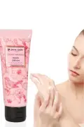 کرم مرطوب‌کننده دست حاوی روغن باوباب و ویتامین E - 75 میلی‌لیتر