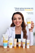 کرم ضد آفتاب Photoderm Spot SPF 50+ مخصوص صورت و بدن برای تمام پوست‌ها 150 میلی لیتر