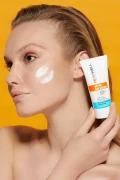 کرم ضد آفتاب با حفاظت بالا SPF 50+ آلوئه ورا