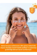 کرم ضد آفتاب صورت با SPF50 و محافظت بالا برای همه نوع پوست 50 میلی لیتر