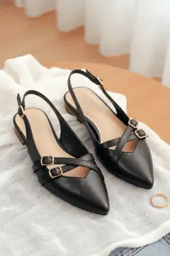کفش پاشنه‌دار مشکی (پاشنه ۲ سانتی‌متری) نوک تیز