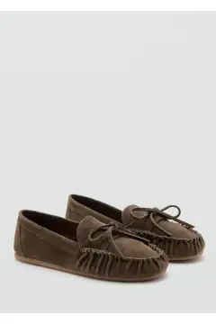 مکسن سوئدی با نوک چین‌دار و پاپیون‌دار