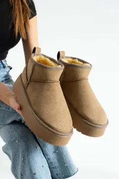 بوت چرم سوئدی با زیره ضخیم و داخل پشمی