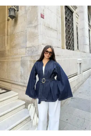 کت جین زنانه آبی تیره با کمربند طراحی مدرن