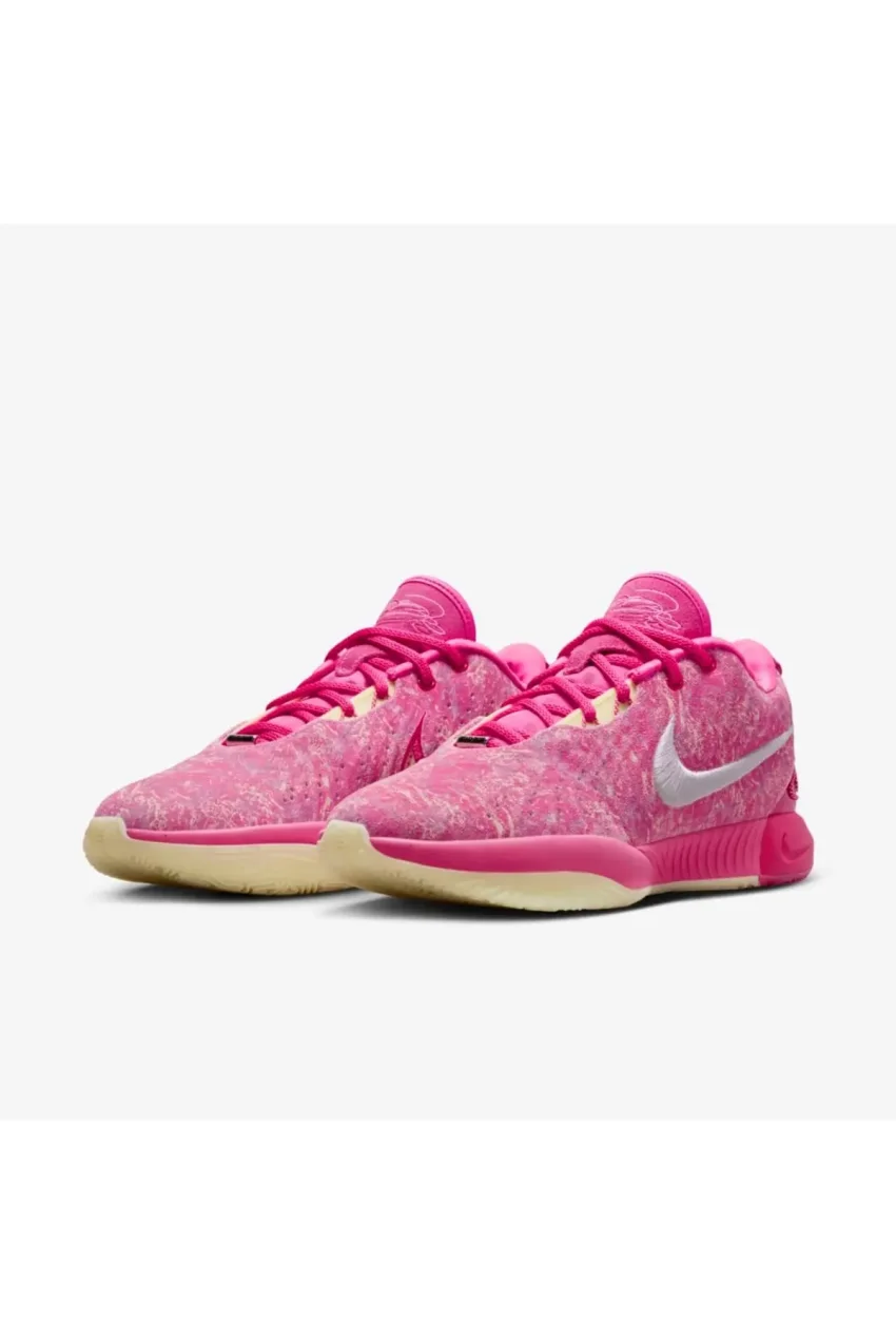 کفش بسکتبال LeBron 21 "دنیا صدف توست"