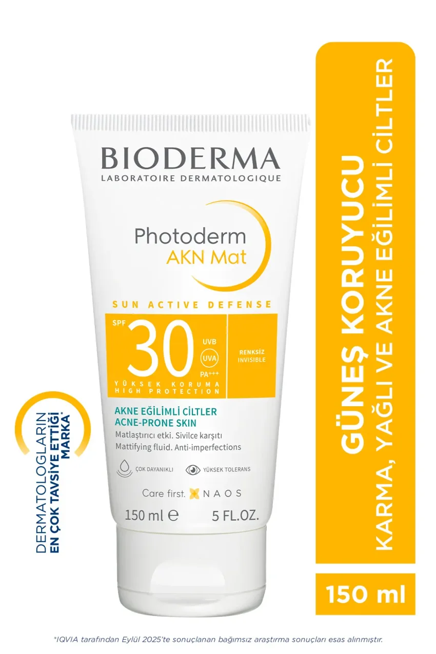 کرم ضد آفتاب فوتودرم AKN مات SPF30 برای پوست‌های چرب و مستعد آکنه 150 میلی‌لیتر